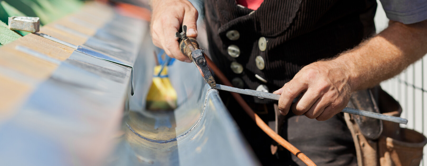 Dachwartung und Reparatur